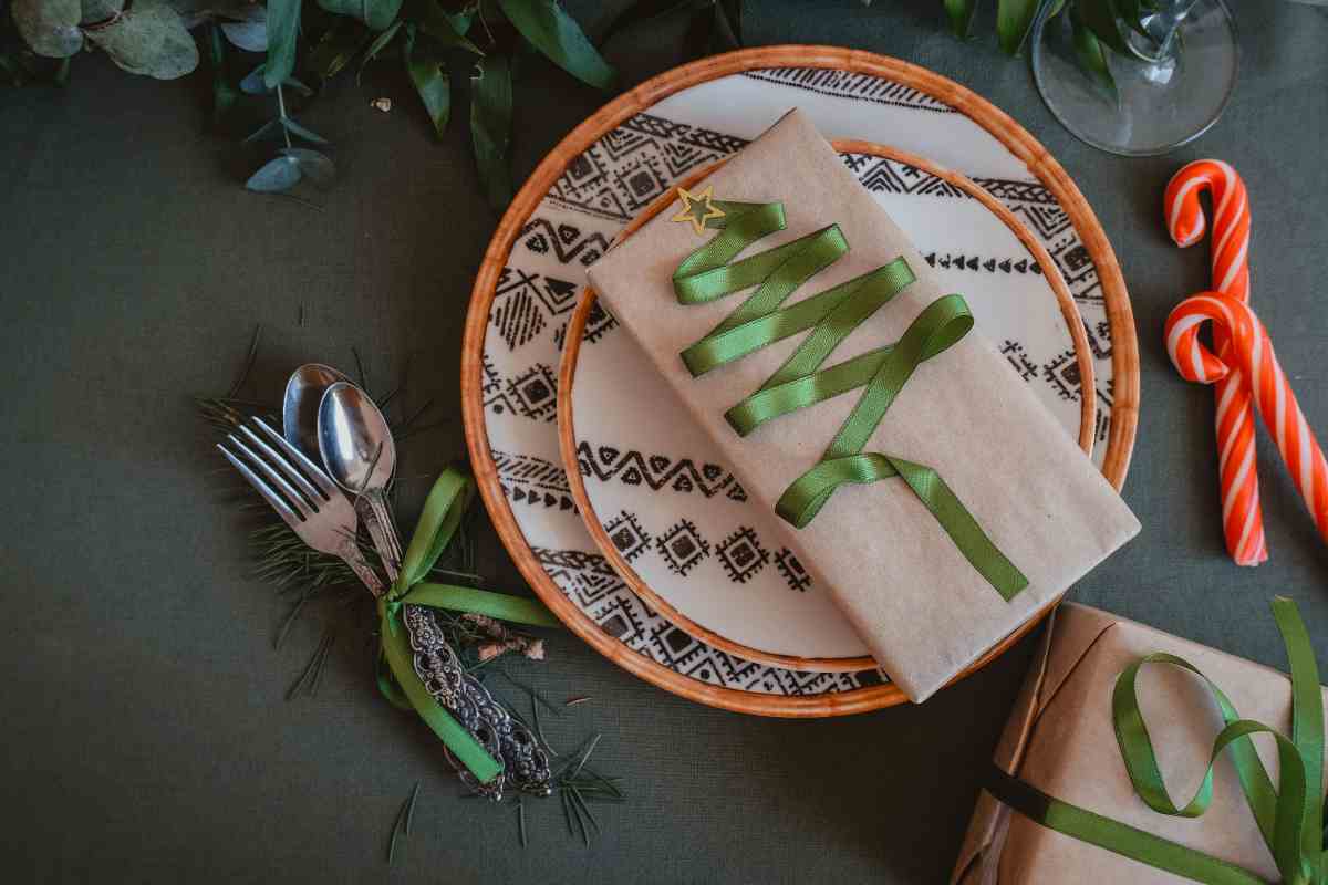 apparecchiare tavola natale